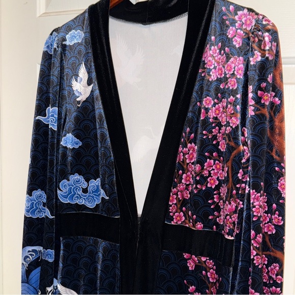 Blackmilk Flight of Tsuru Velvet Maxi Kimono M *modified - Picture 2 of 8